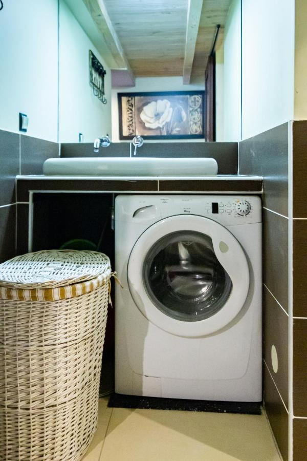 Lilly Apartment Main Train Station Old Town By The Castle Suites 克拉科夫 外观 照片